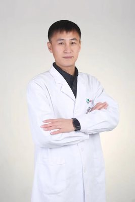 院长（副主任医师）：祖有恒